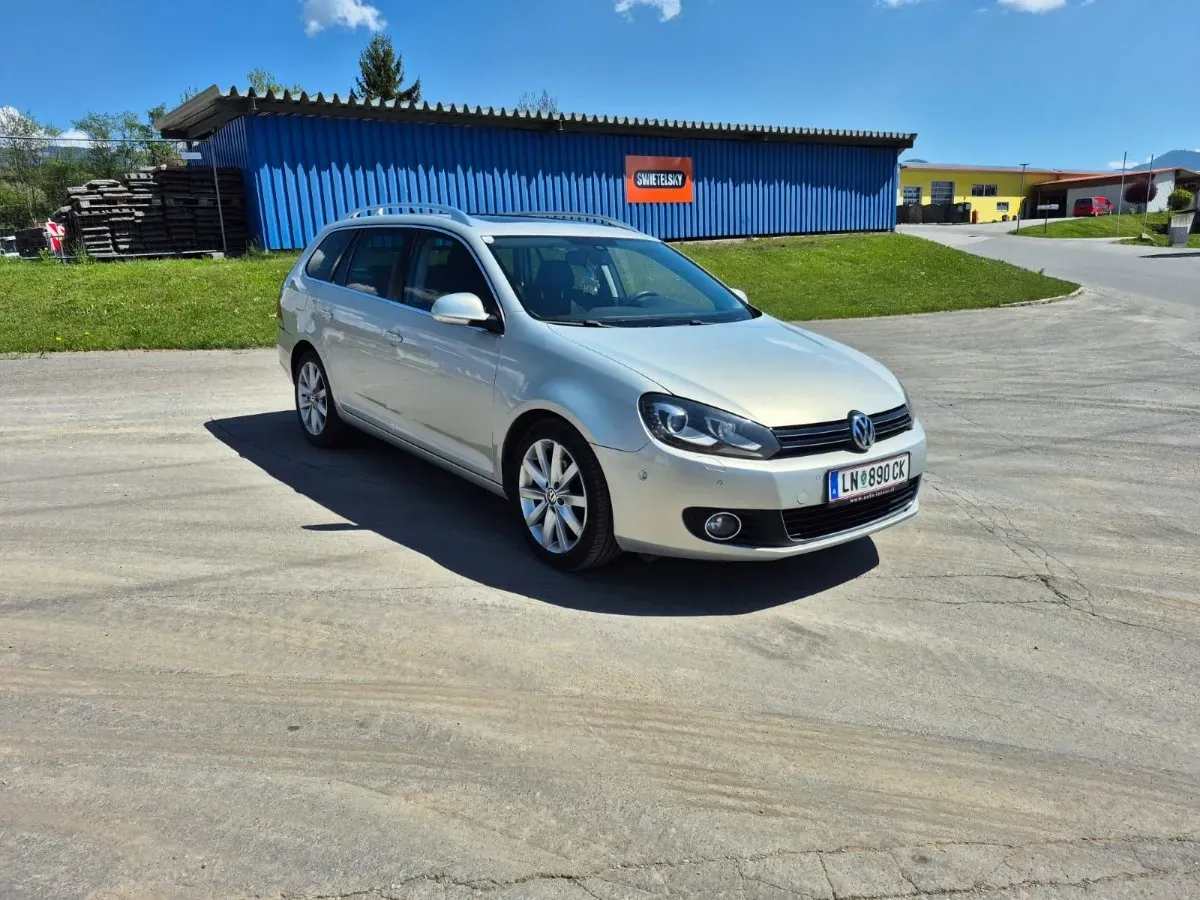 Volkswagen Golf 2012 photo 2
