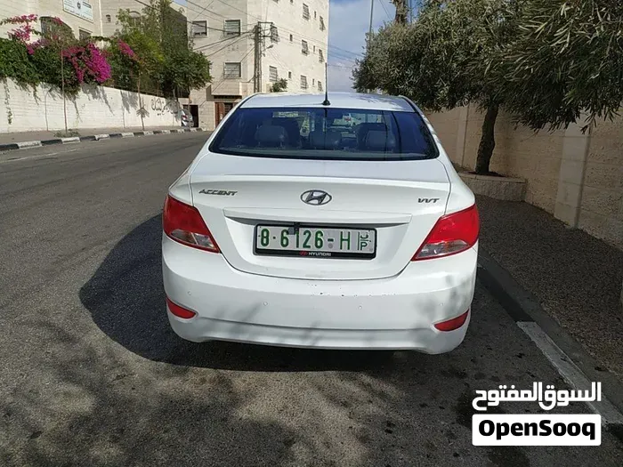 Hyundai Accent 2014 photo 3