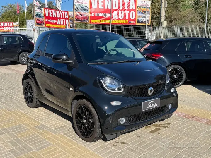 Smart Fortwo 2017 photo 2