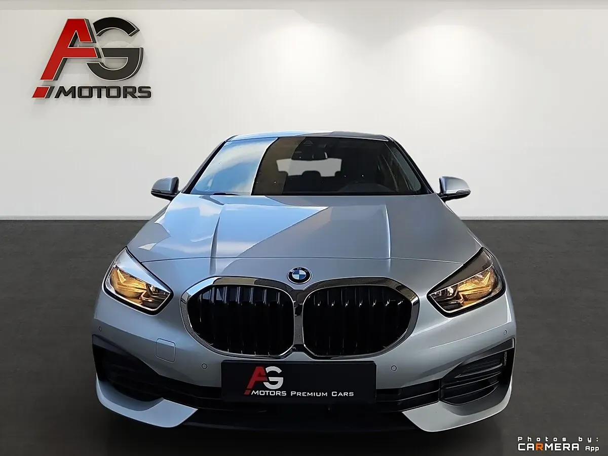 BMW 1 Series 2021 photo 2