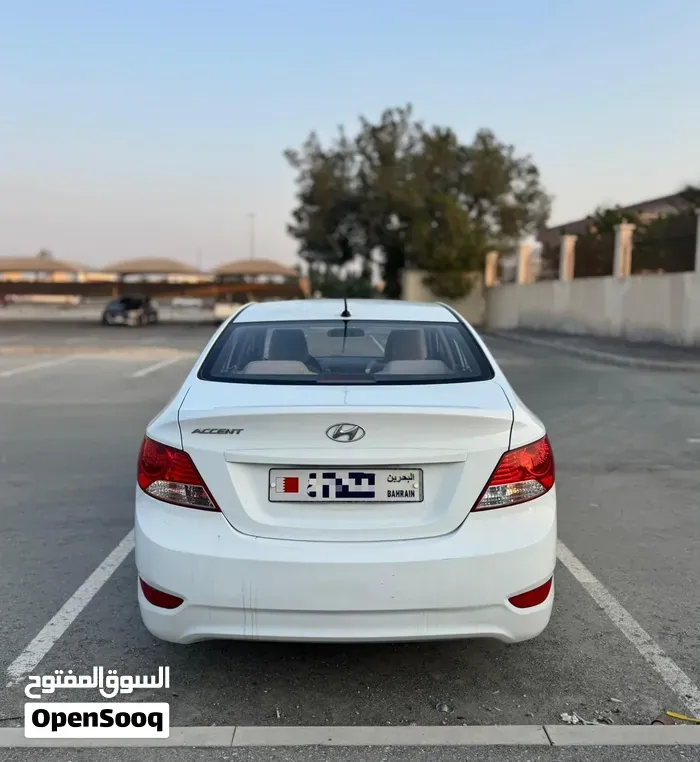 Hyundai Accent 2017 photo 4
