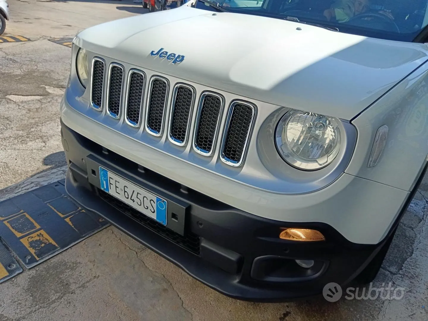 Jeep Renegade 2016 photo 4
