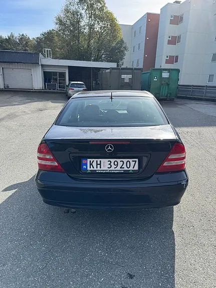 Mercedes-Benz C180 2006 photo 4
