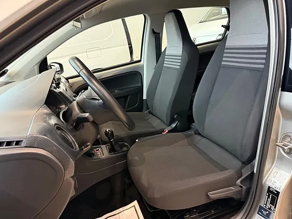 Volkswagen Up 2019 photo 5