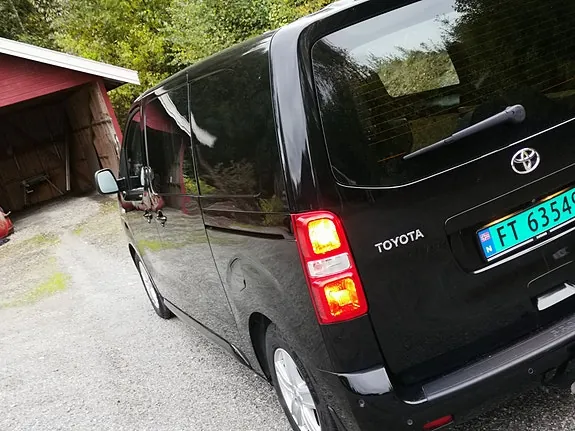 Toyota Proace 2019 photo 2