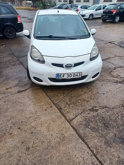 Toyota Aygo 2012 photo 2