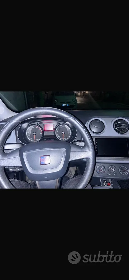 Seat Ibiza 2012 photo 3