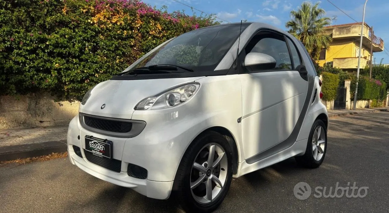 Smart Fortwo 2012 photo 4