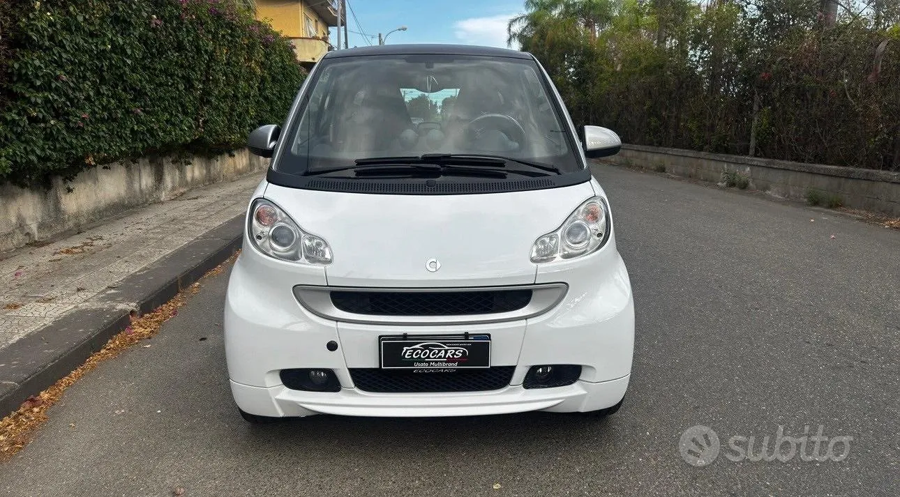 Smart Fortwo 2012 photo 2