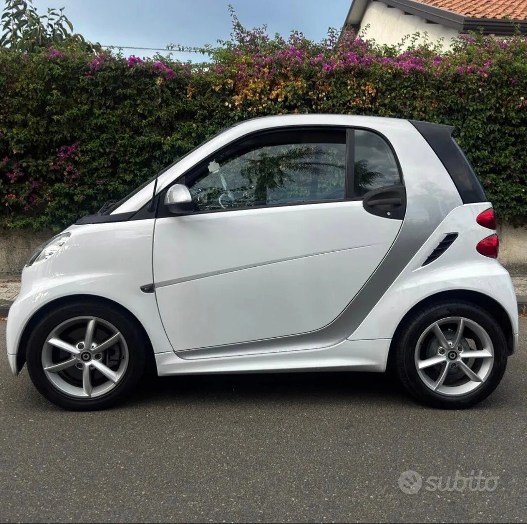 Smart Fortwo 2012 photo 5
