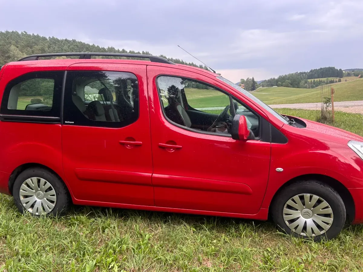 Citroen Berlingo 2012 photo 2