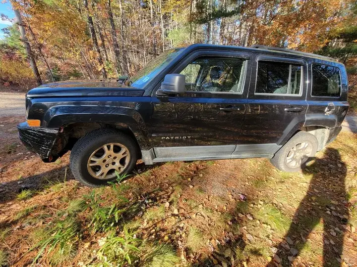 Jeep Patriot 2011 photo 4