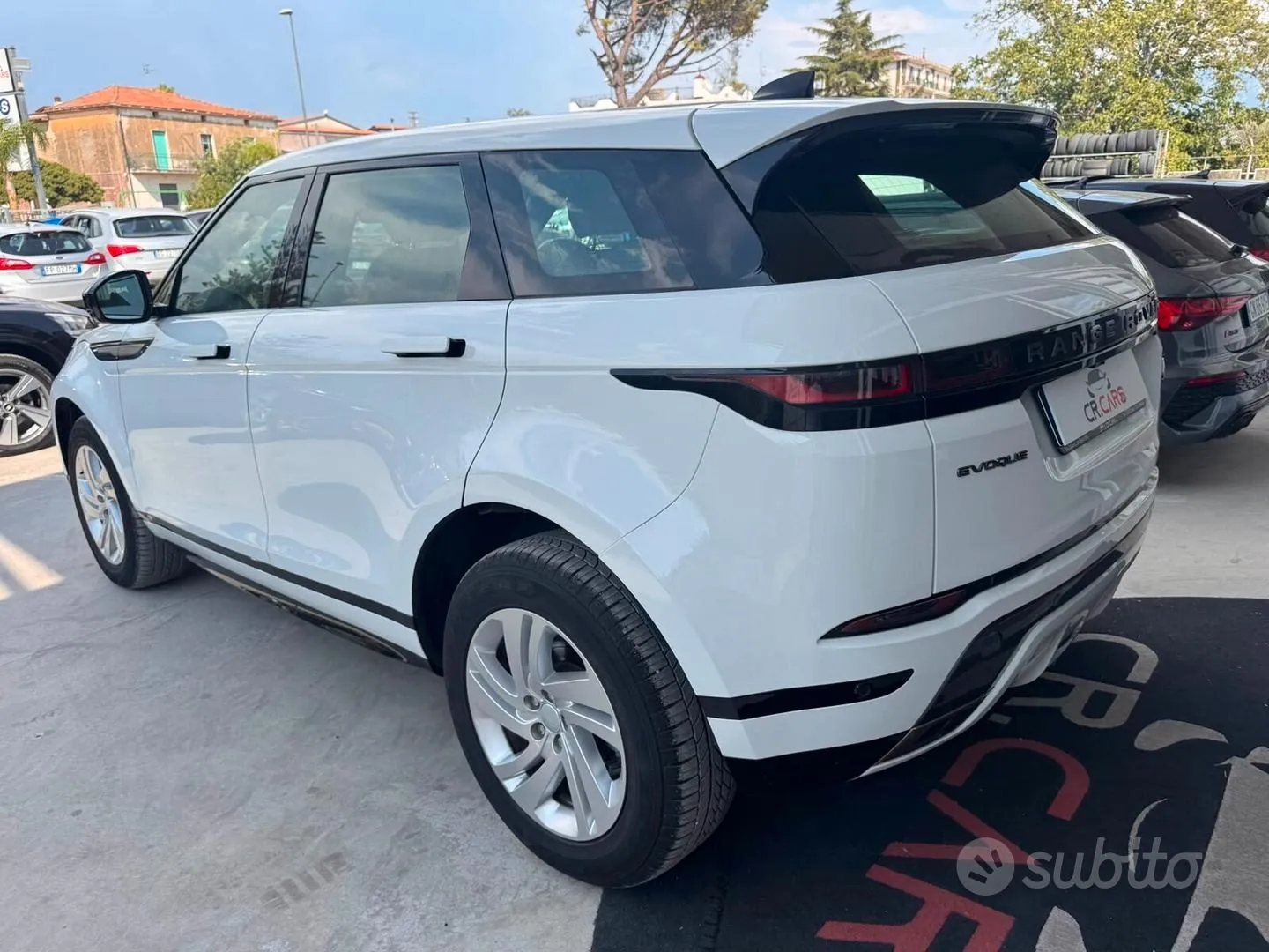 Land Rover Range Rover Evoque 2023 photo 4