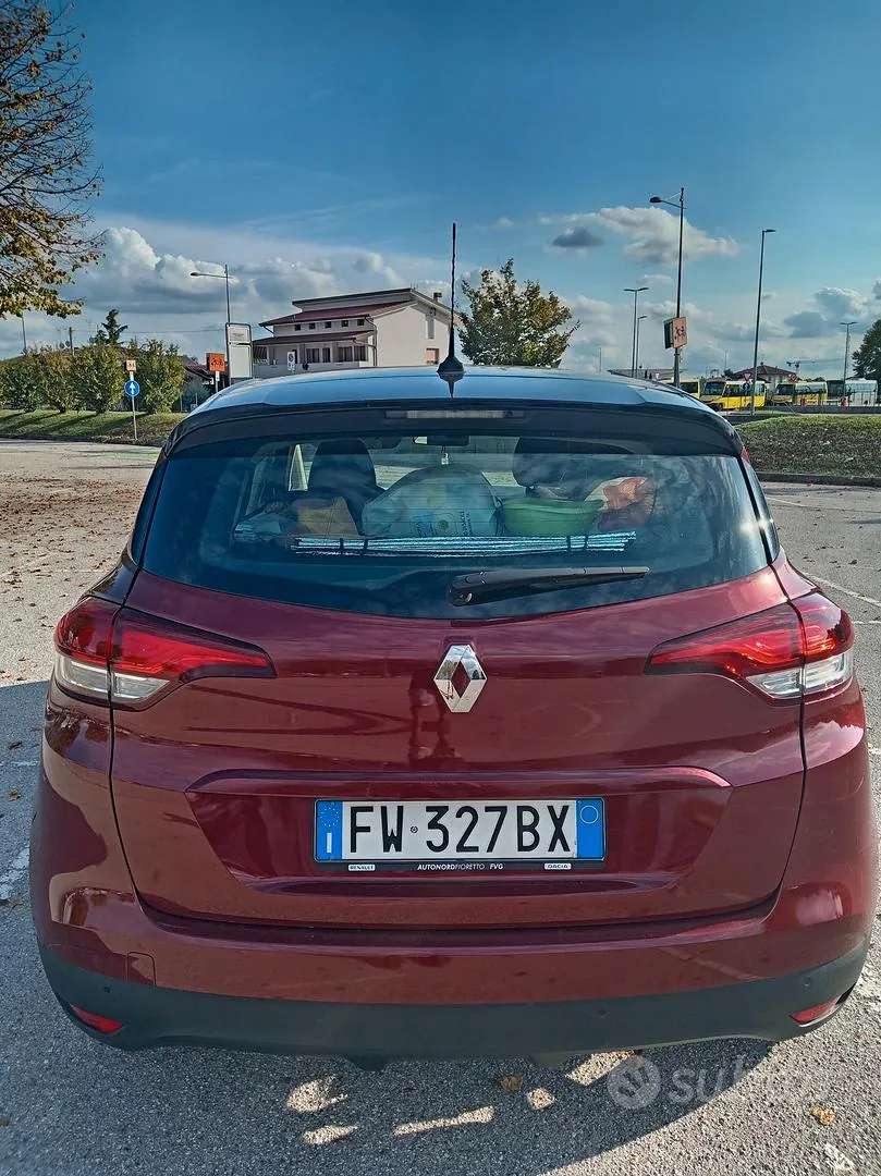 Renault Scenic 2019 photo 3