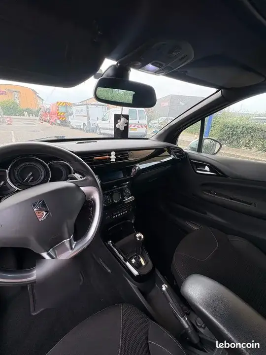 Citroen Ds3 2013 photo 3
