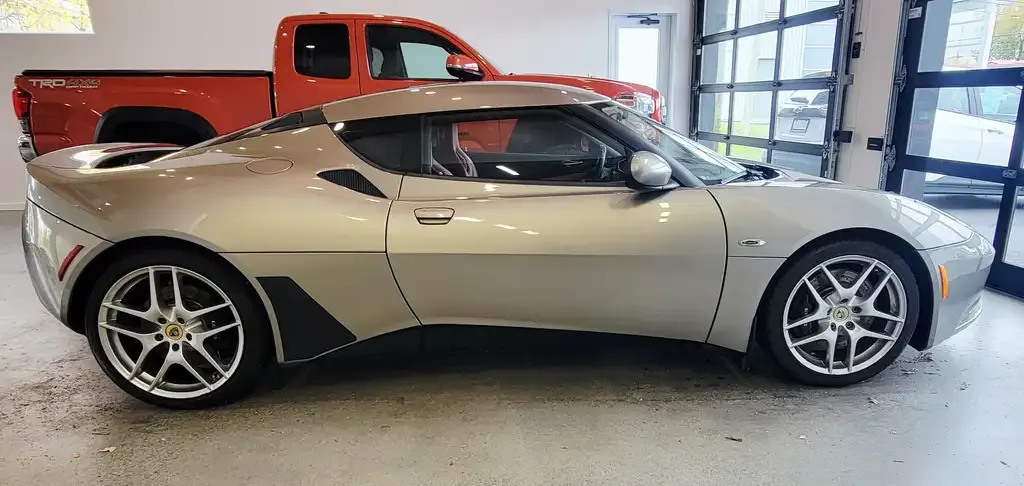 Lotus Evora 2011 photo 3