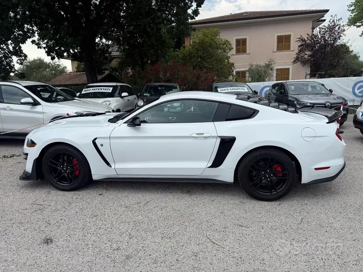 Ford Mustang 2020 photo 3