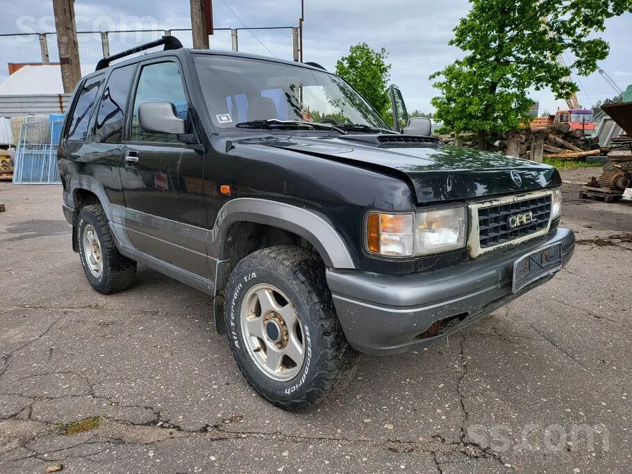 Opel Monterey