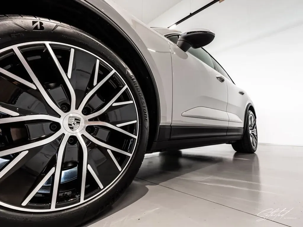 Porsche Macan 2026 photo 3