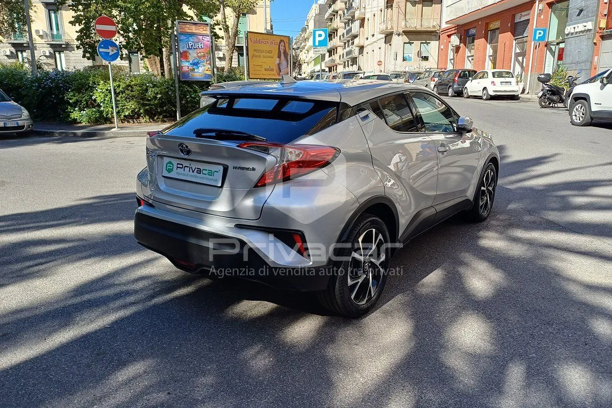 Toyota C-Hr 2018 photo 5