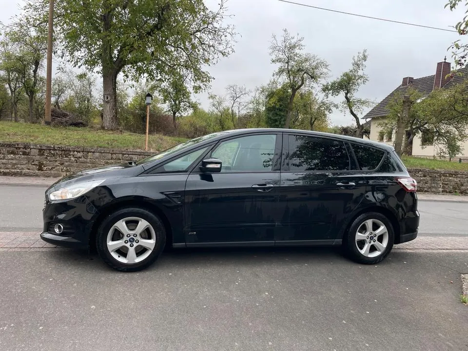 Ford S-Max