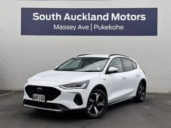 Ford Focus 2023 photo 2