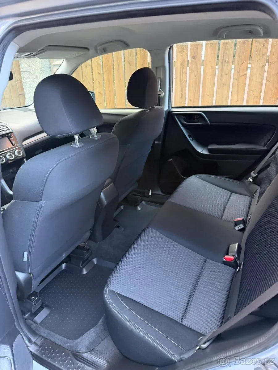 Subaru Forester 2017 photo 3