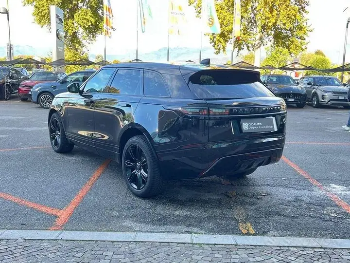 Land Rover Velar 2023 photo 4