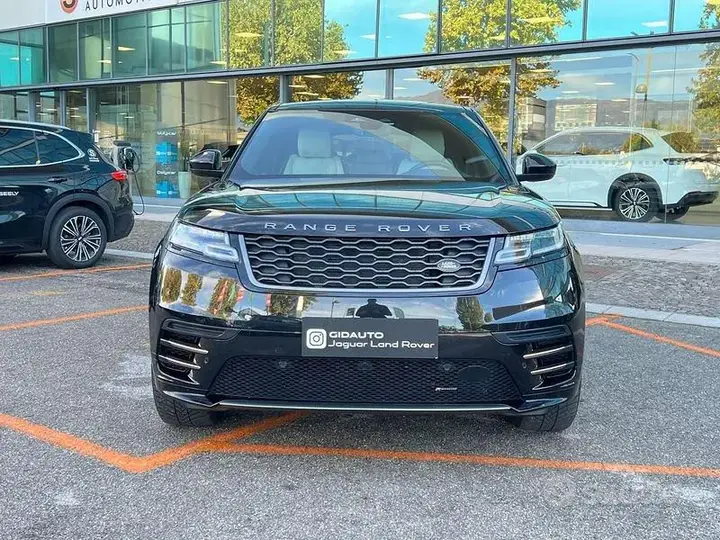 Land Rover Velar 2023 photo 2