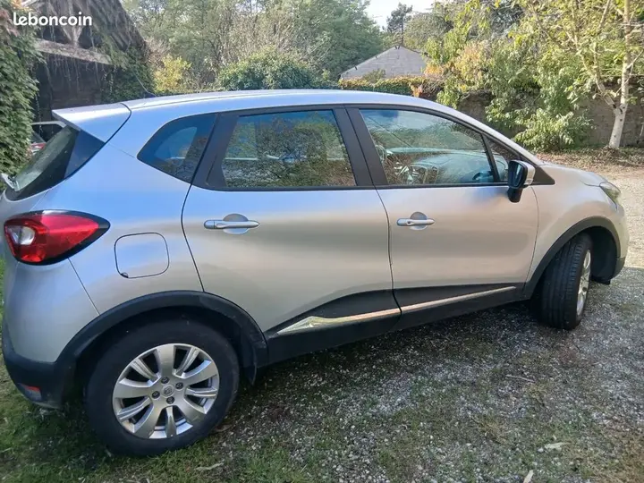 Renault Captur 2014 photo 2