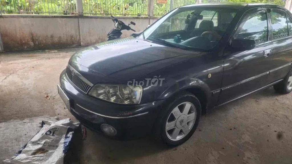 Ford Laser 2003 photo 4