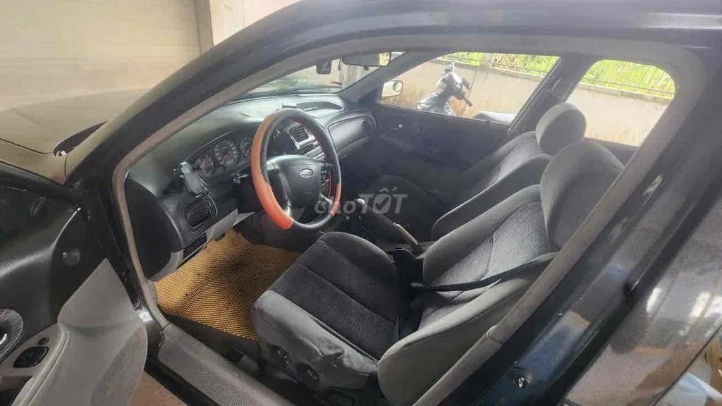 Ford Laser 2003 photo 5