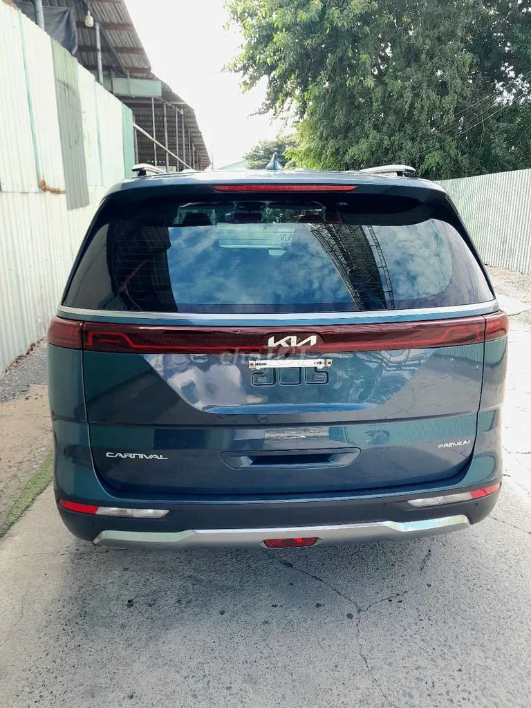 Kia Carnival 2023 photo 2