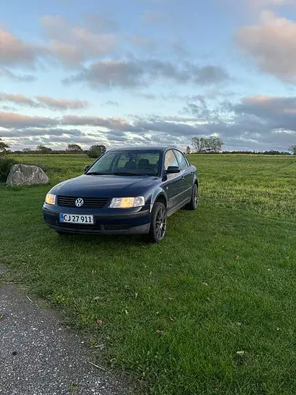 Volkswagen Passat 1998 photo 2