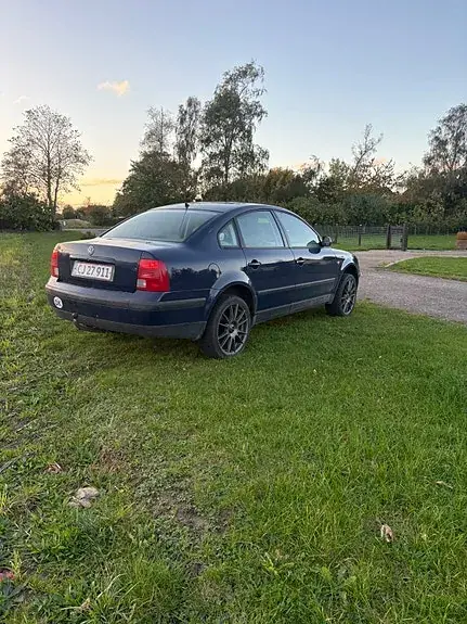 Volkswagen Passat 1998 photo 4