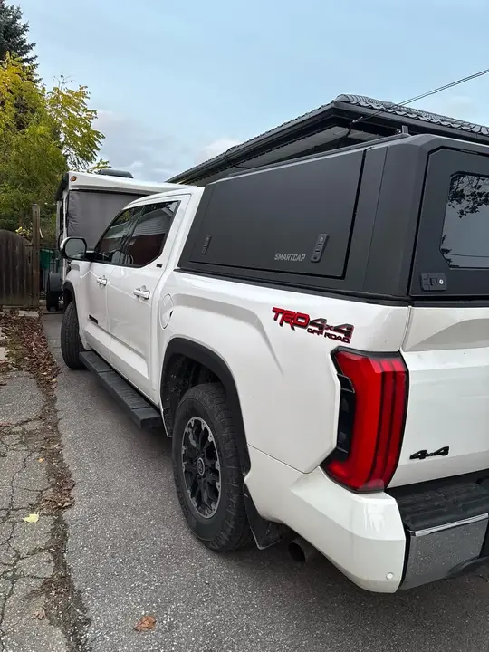 Toyota Tundra 2023 photo 3