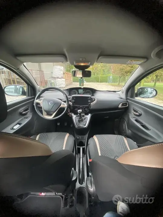 Lancia Ypsilon 2022 photo 3