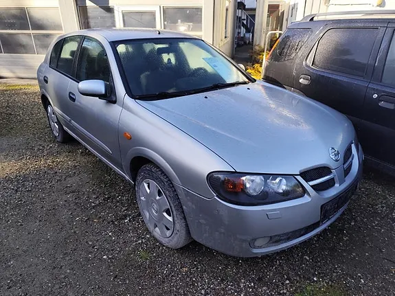 Nissan Almera