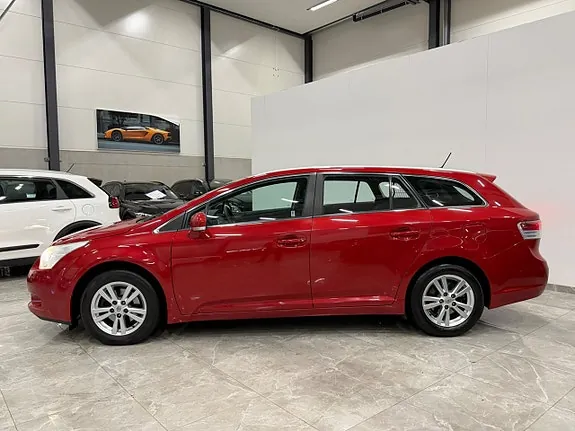Toyota Avensis 2010 photo 5