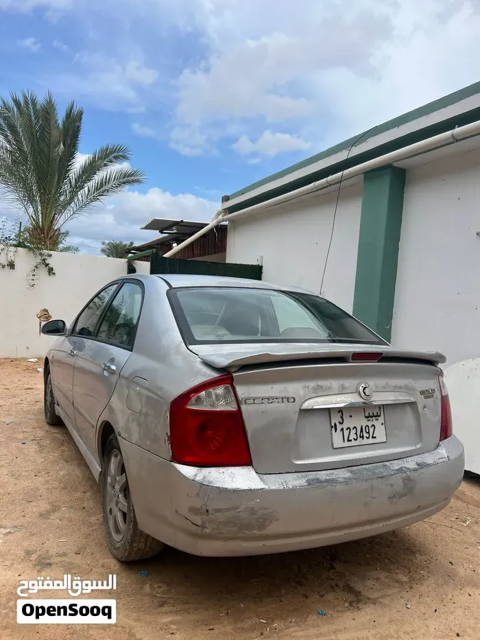 Kia Cerato 2005 photo 2