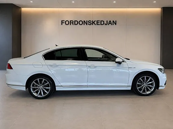 Volkswagen Passat 2017 photo 5