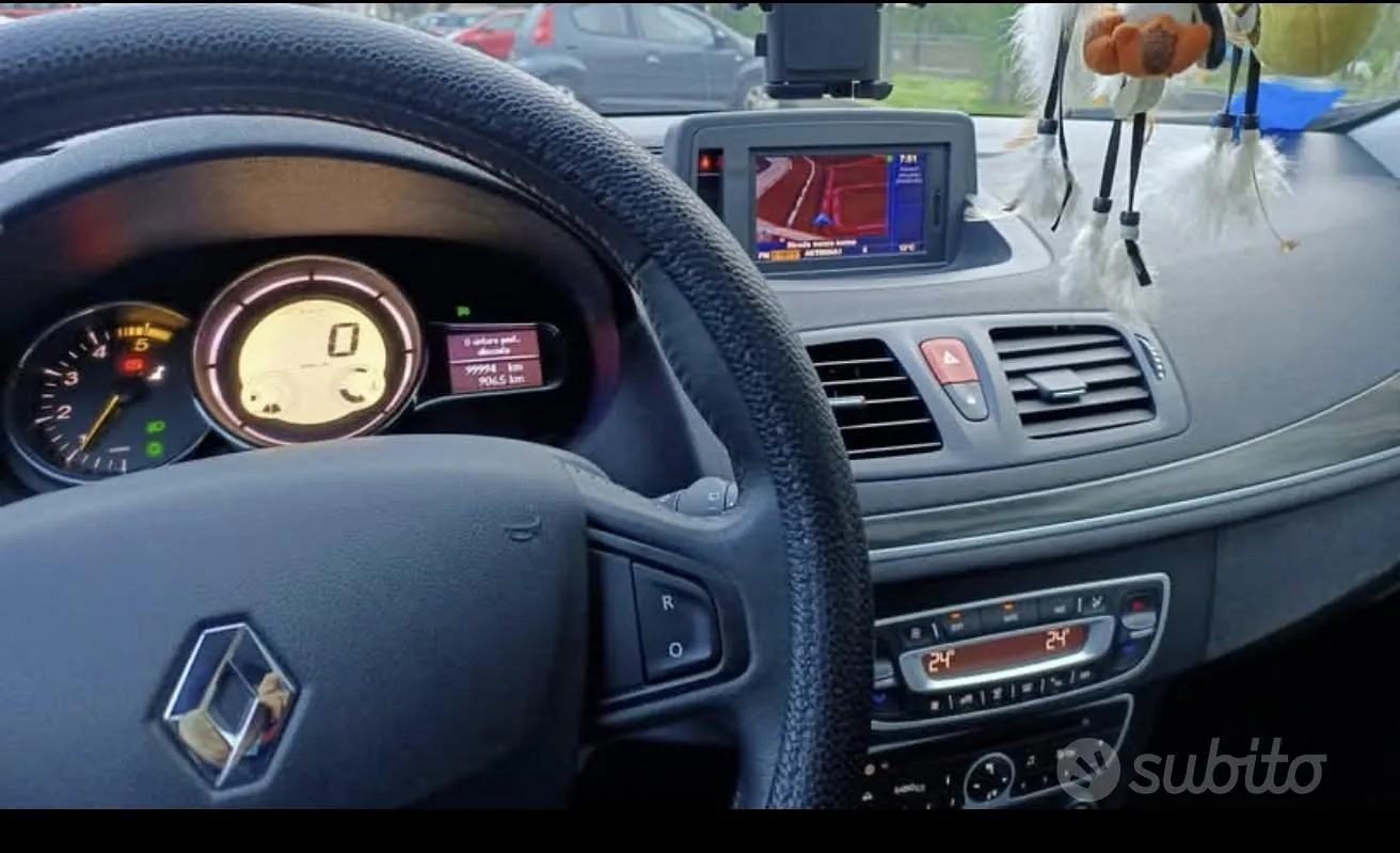 Renault Megane 2010 photo 4