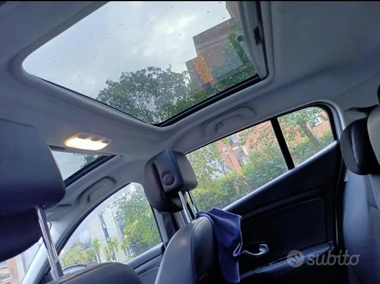 Renault Megane 2010 photo 5