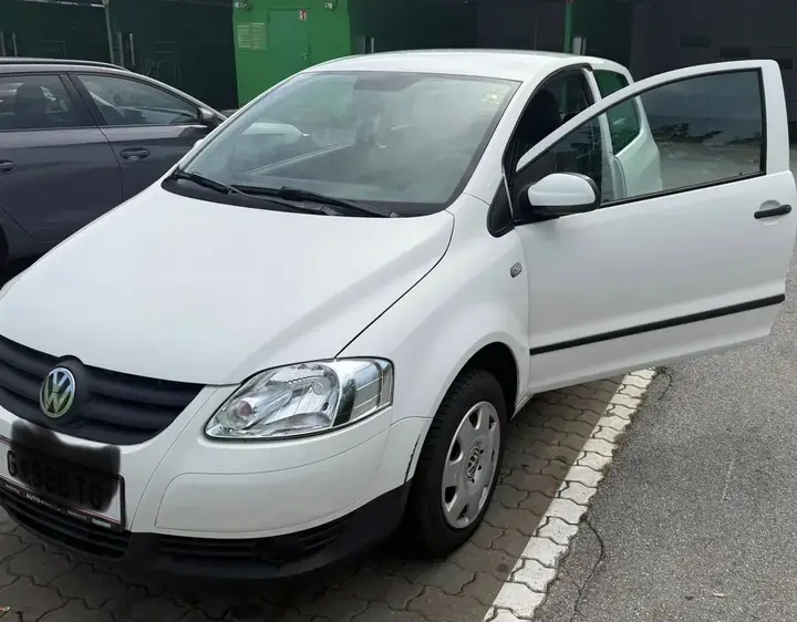 Volkswagen Fox 2005 photo 2