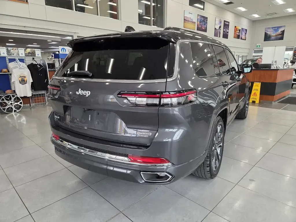 Jeep Grand Cherokee 2025 photo 4