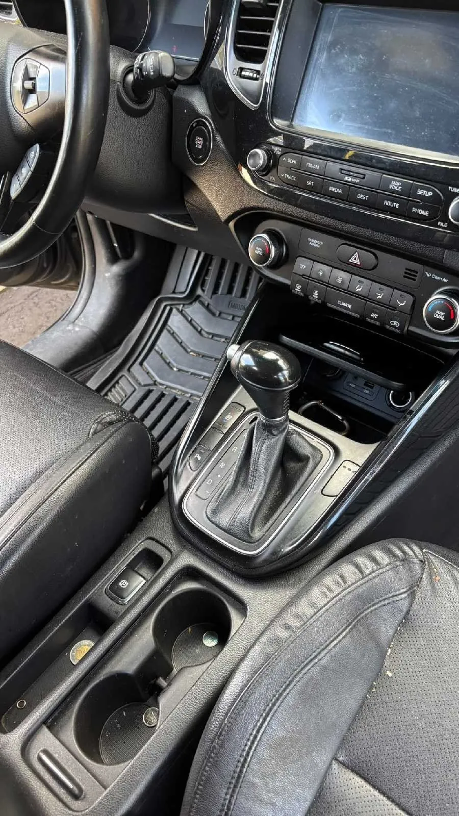 Kia Rio 2015 photo 3