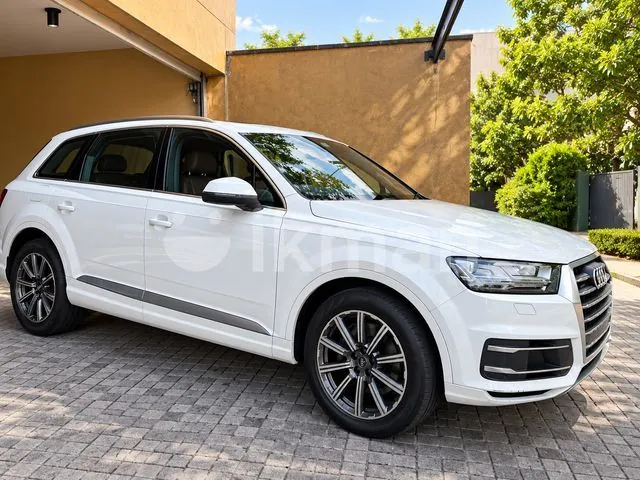 Audi Q7 2016 photo 2