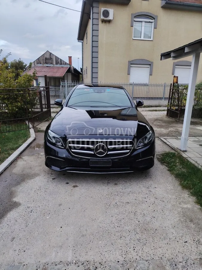 Mercedes-Benz E 200
