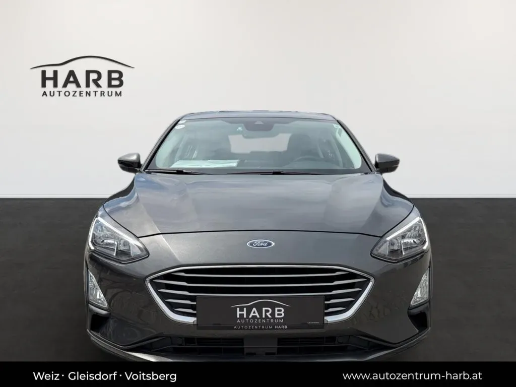 Ford Focus 2021 photo 2