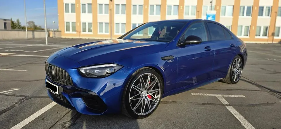 Mercedes-Benz C63